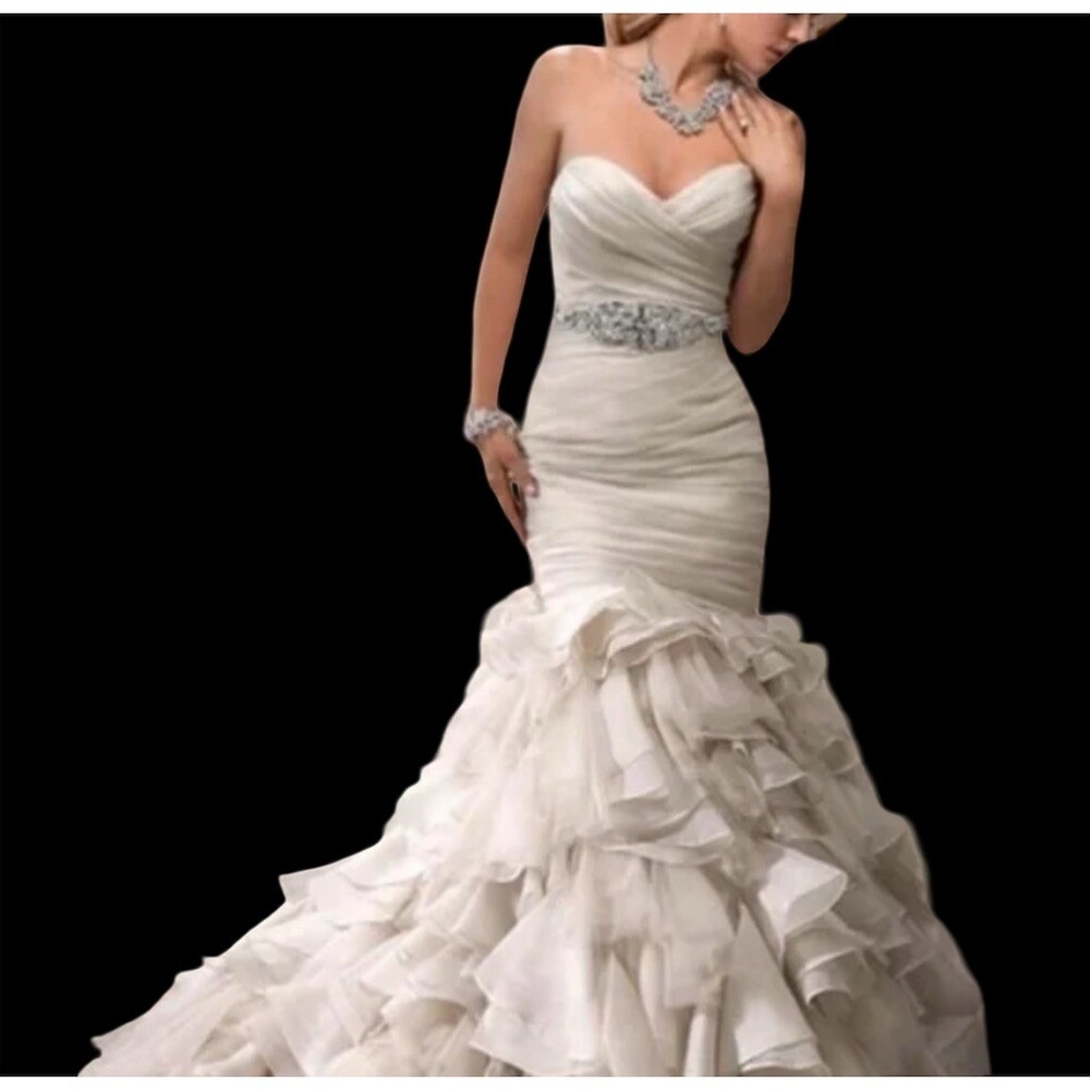 Maggie Sottero Divina Wedding Dress Womens Size M cream  Strapless